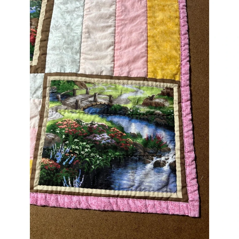 Baby Quilt Snow White, Hand Quilted size 38 1/2